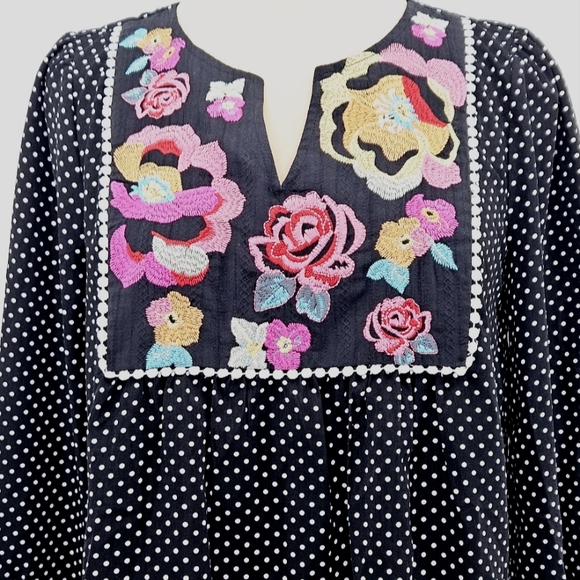 Savanna Jane Floral Embroidered Top in Black Polka Dots Size Small - Picture 7 of 15